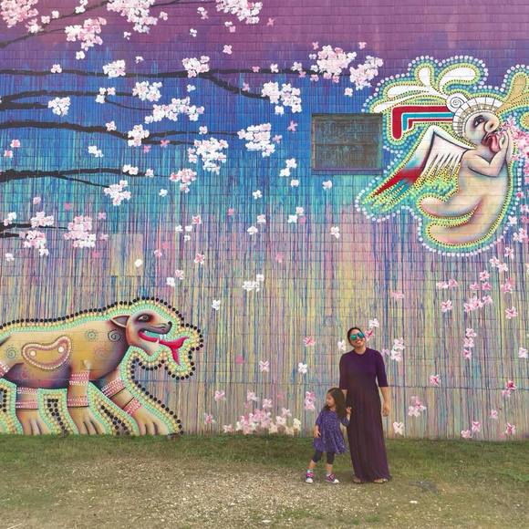 Meet your Posher, Veekee - Picture 1 of 1